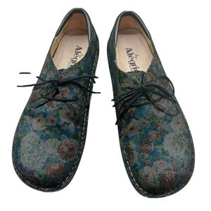 Alegria womens Bree multi dot floral oxford laced leather upper textured shoes